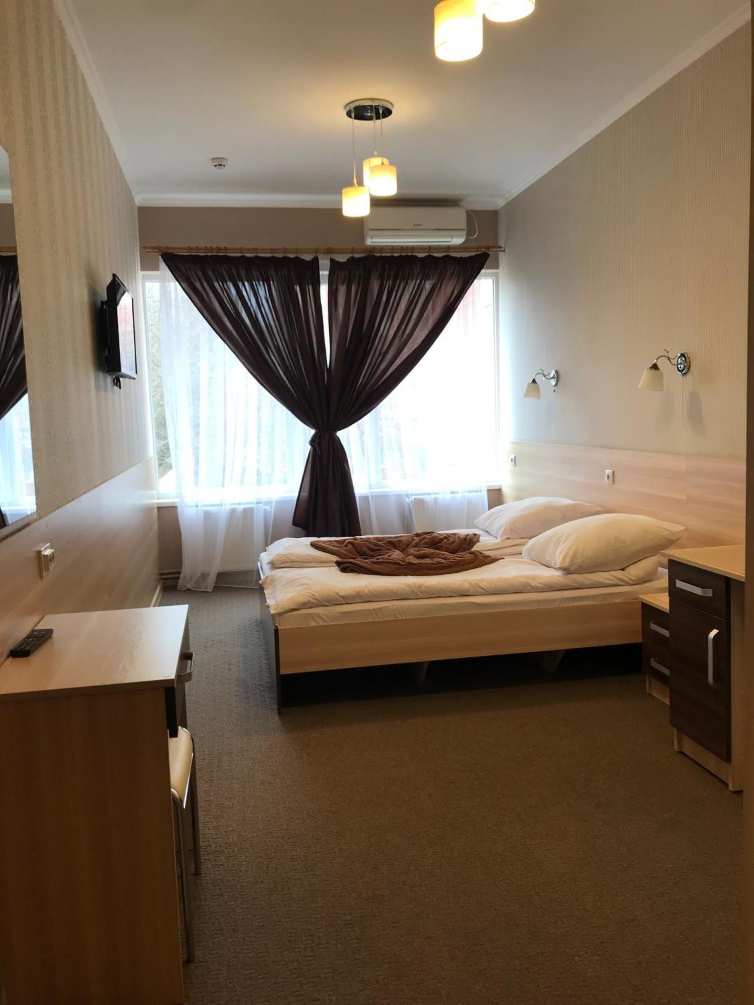 Hostel Iskra إلفيف المظهر الخارجي الصورة