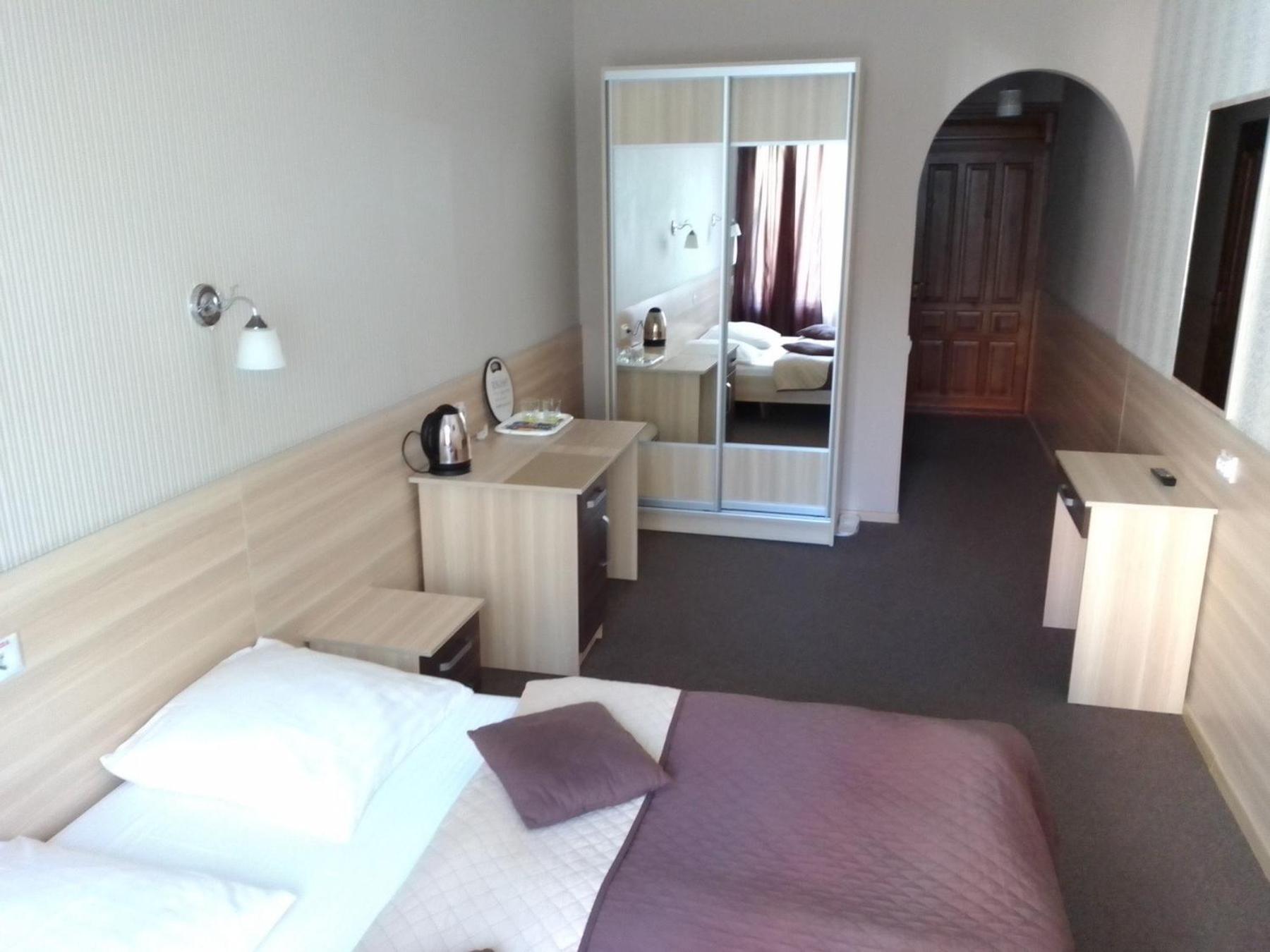 Hostel Iskra إلفيف المظهر الخارجي الصورة